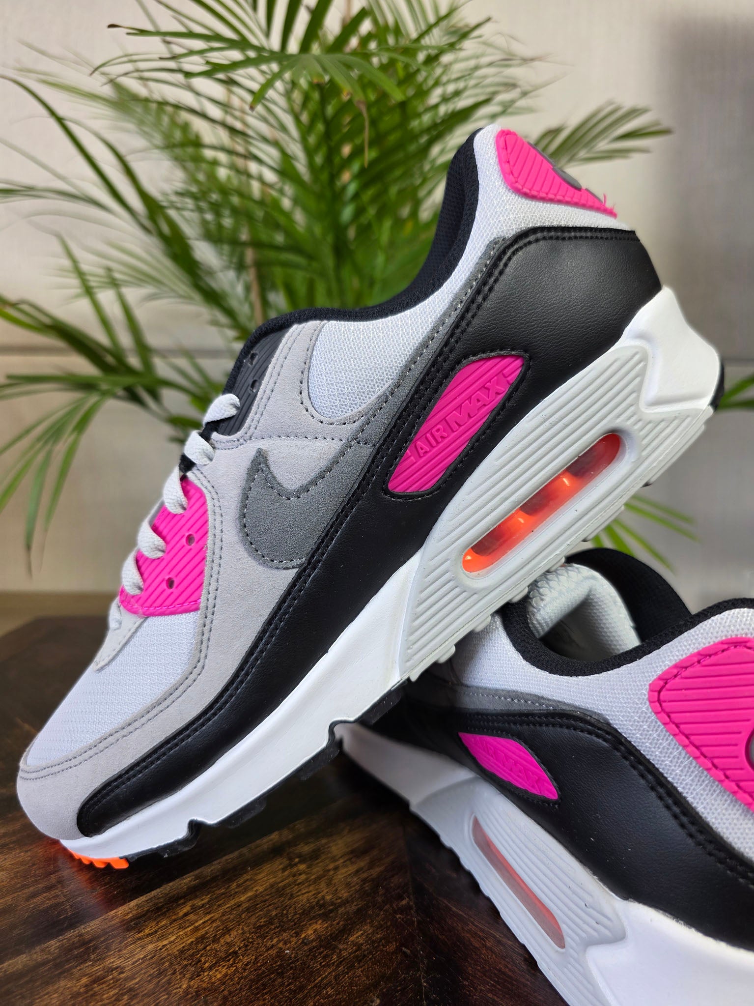 Nike Air Max 90 Dunkin Donuts maat 45,5