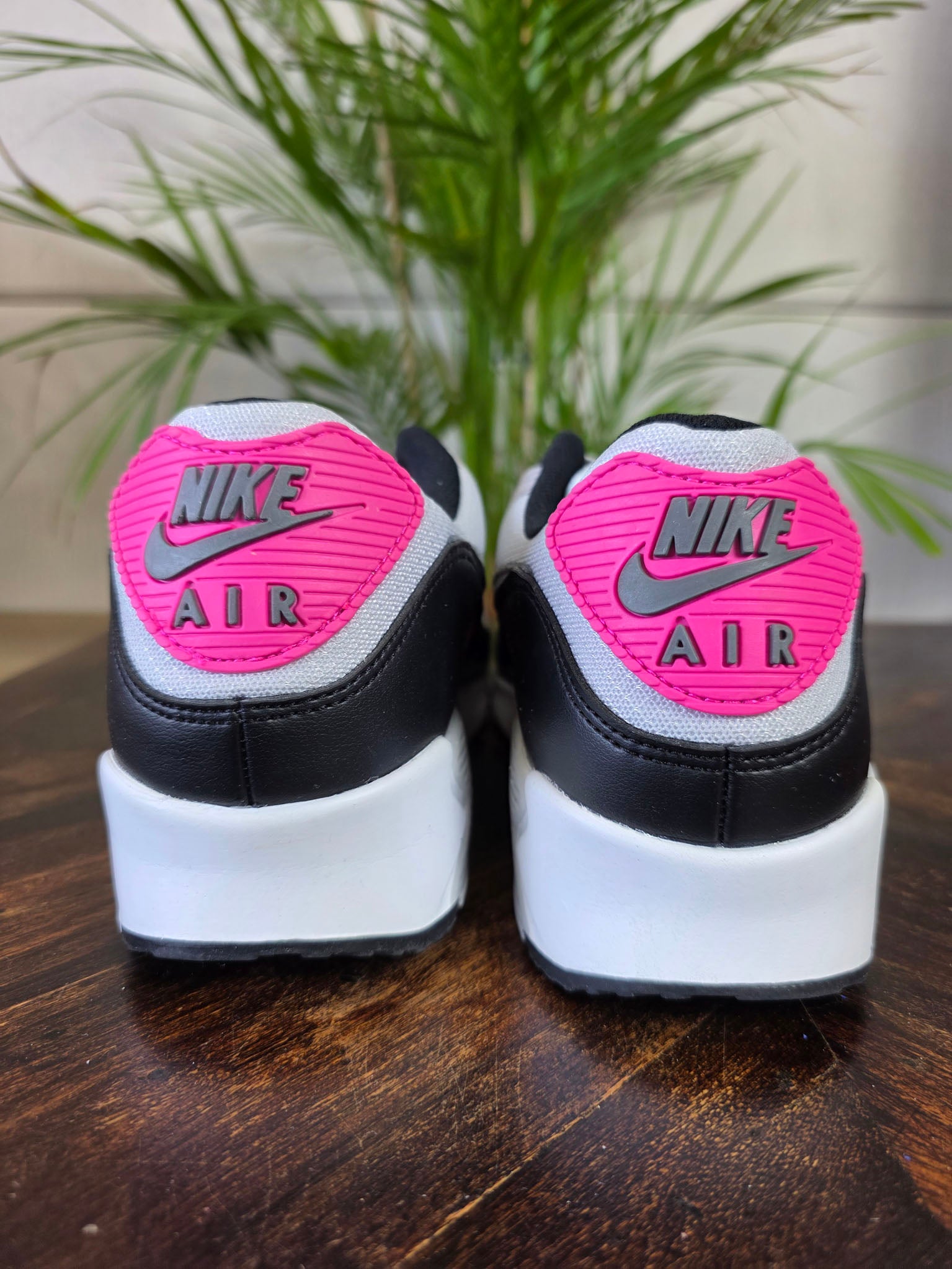 Nike Air Max 90 Dunkin Donuts maat 45,5