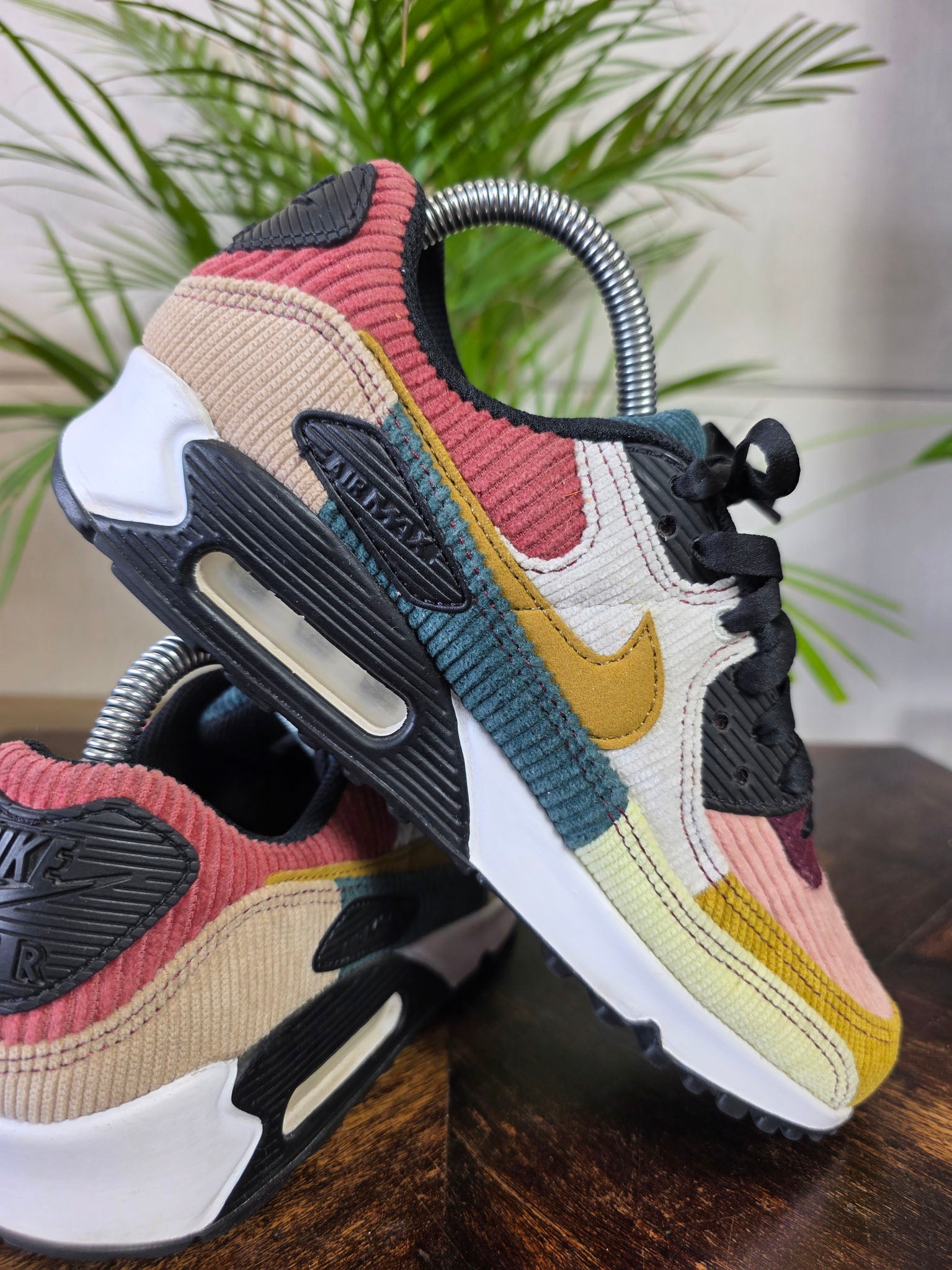 Nike Air Max 90 Multi Corduroy maat 38