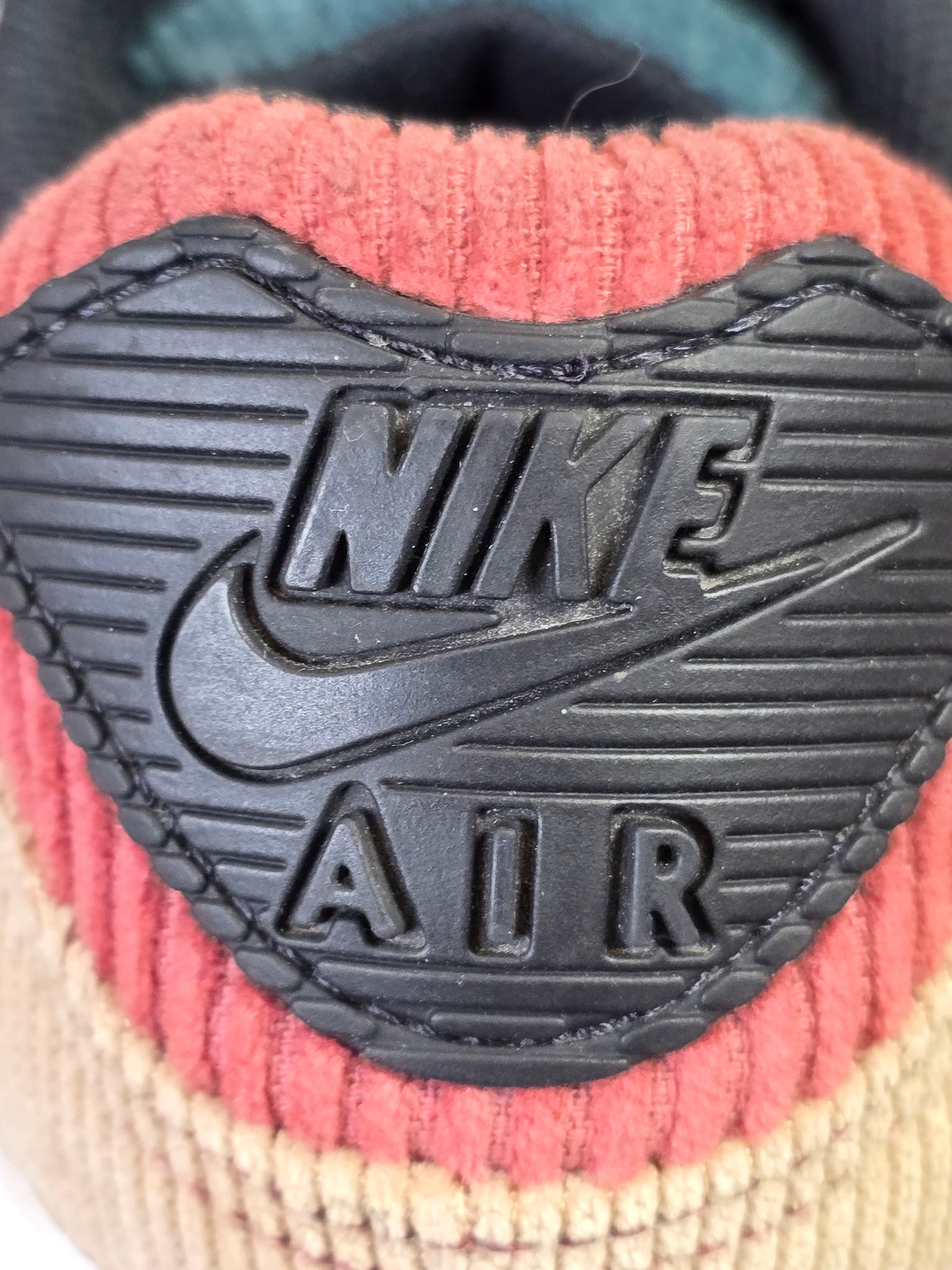 Nike Air Max 90 Multi Corduroy maat 38