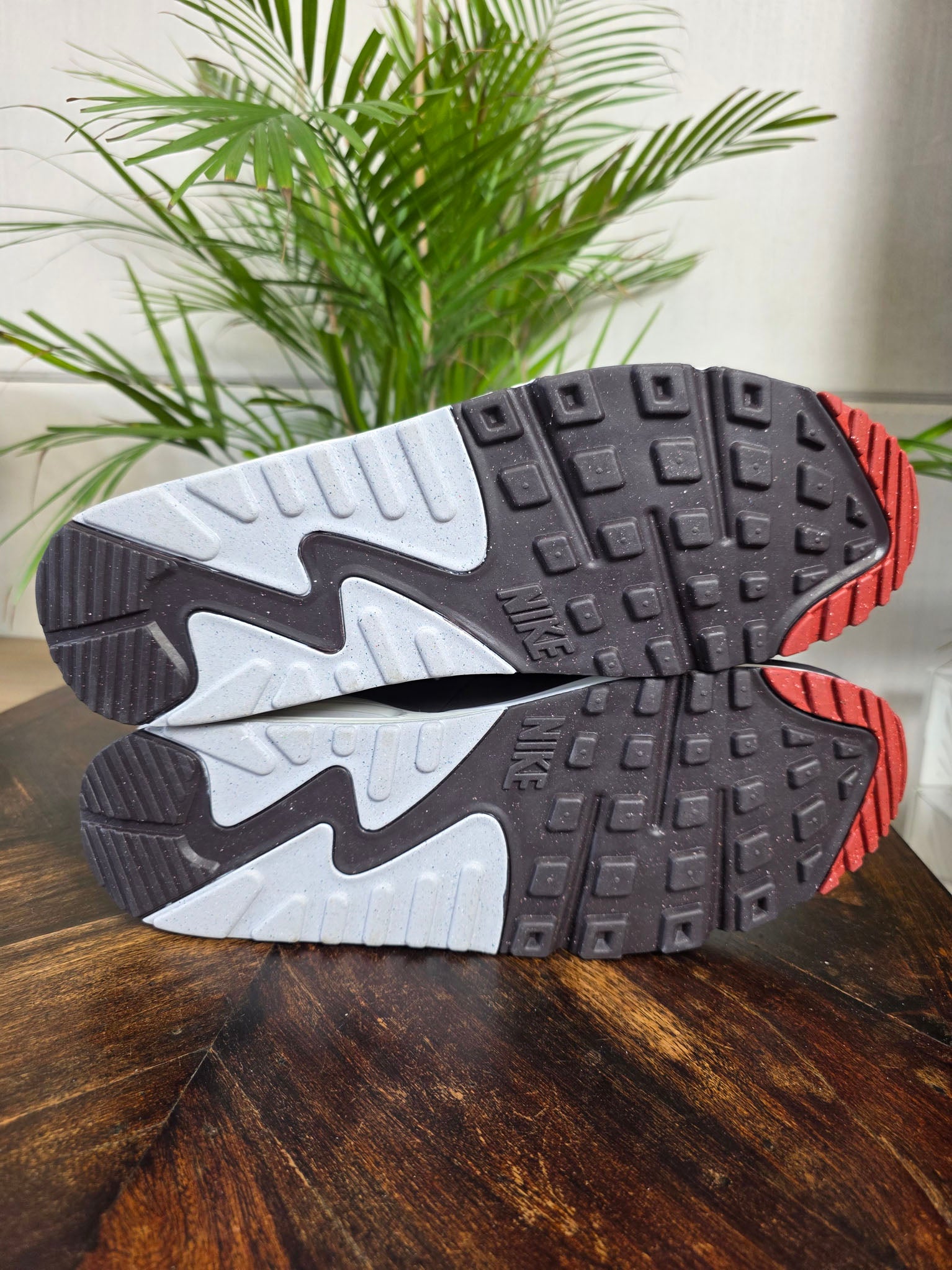 Nike Air Max 90 Social FC maat 49,5