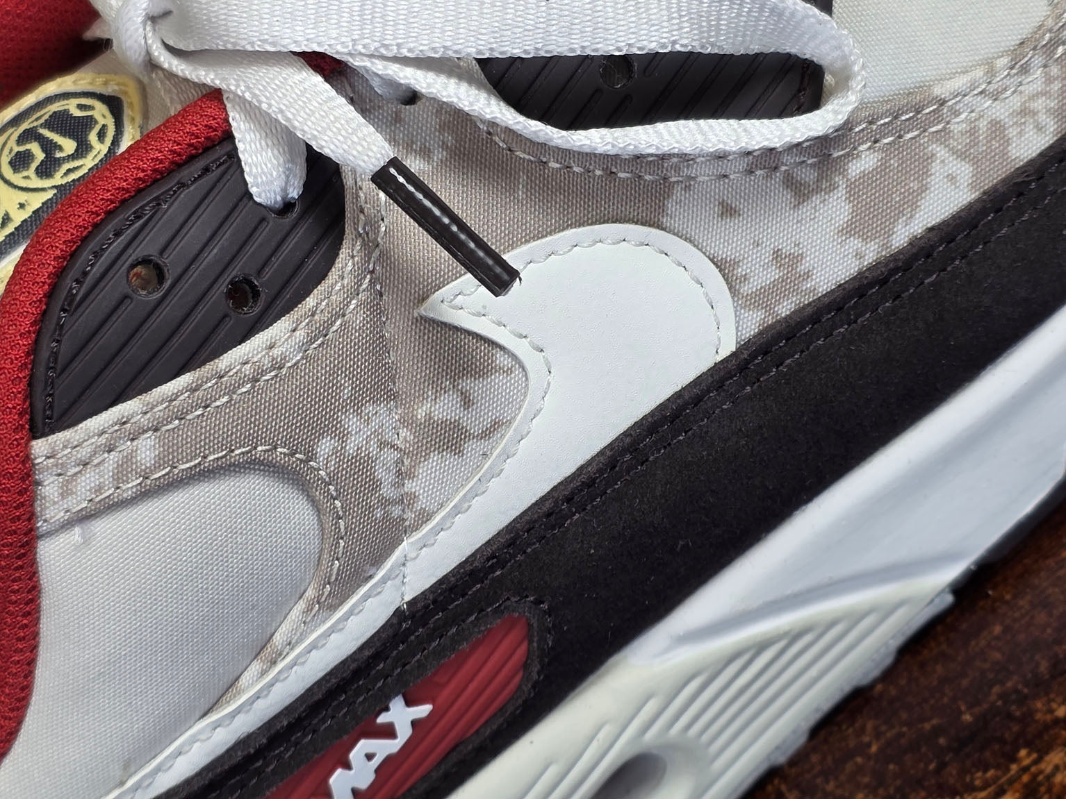 Nike Air Max 90 Social FC maat 49,5