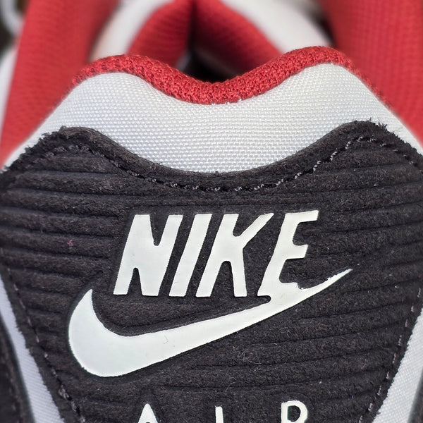 Nike Air Max 90 Social FC maat 49,5