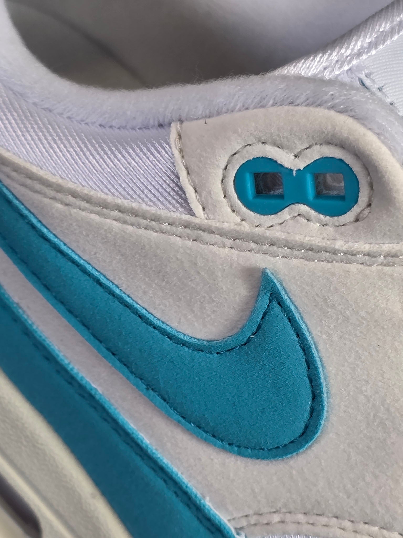 Nike Air Max 1 Dusty Cactus maat 44,5