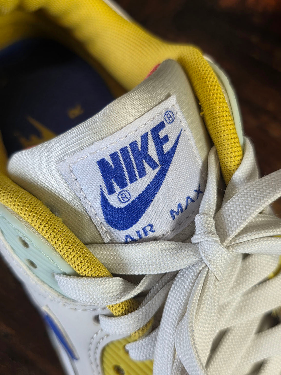 Nike Air Max 90 Pistachio Frost maat 37,5