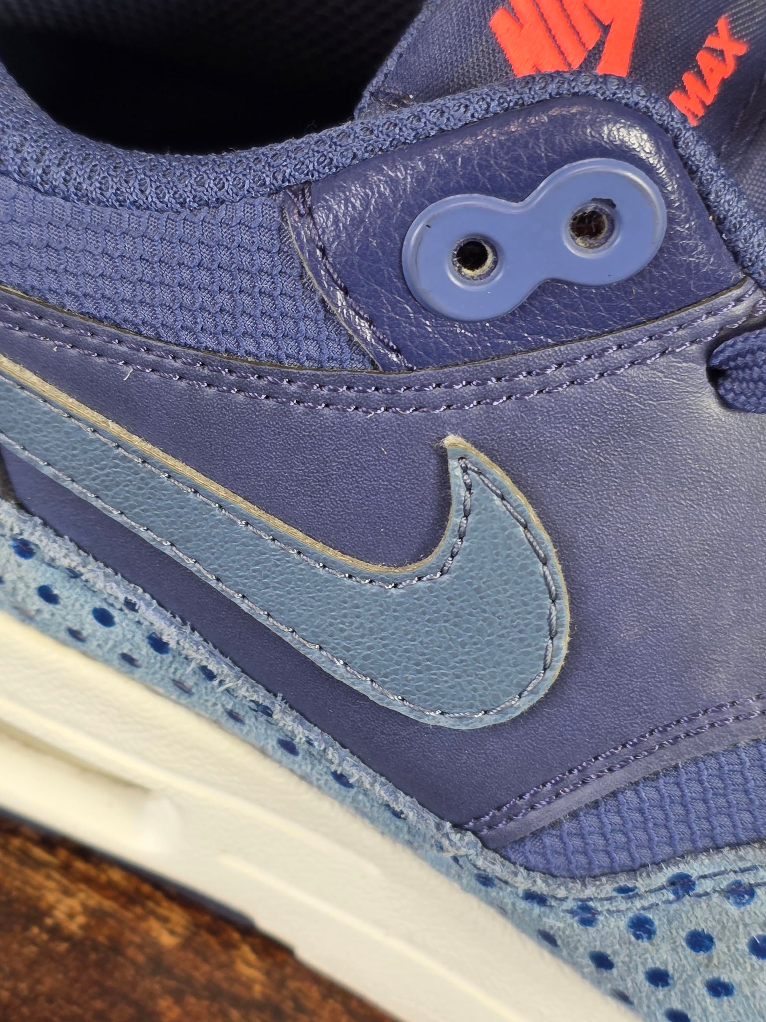 Nike Air Max 1 Ultra Essential Dark Purple Dust maat 39