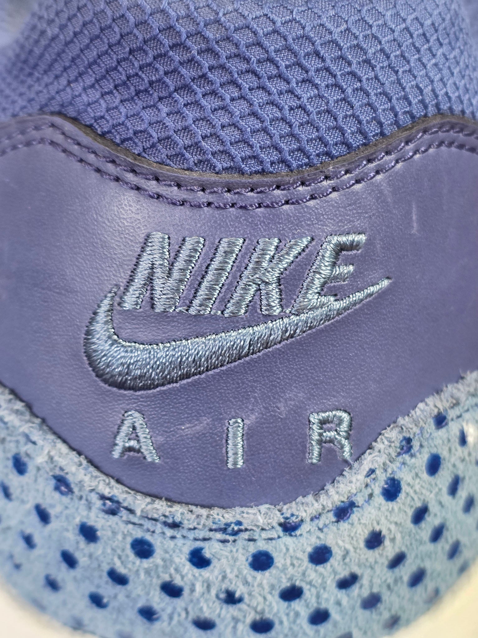 Nike Air Max 1 Ultra Essential Dark Purple Dust maat 39