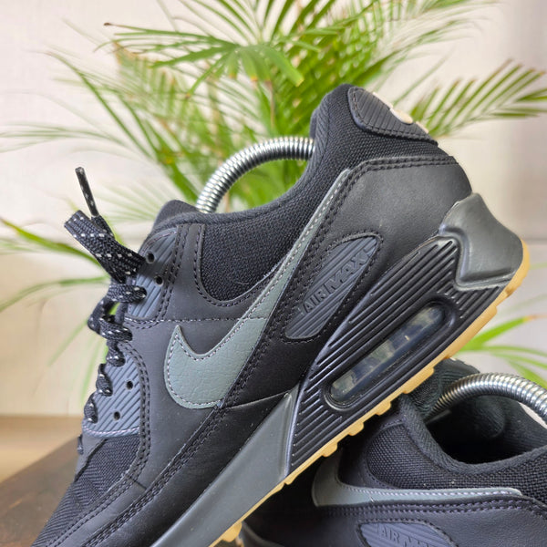 Nike Air Max 90 Black Gum maat 41