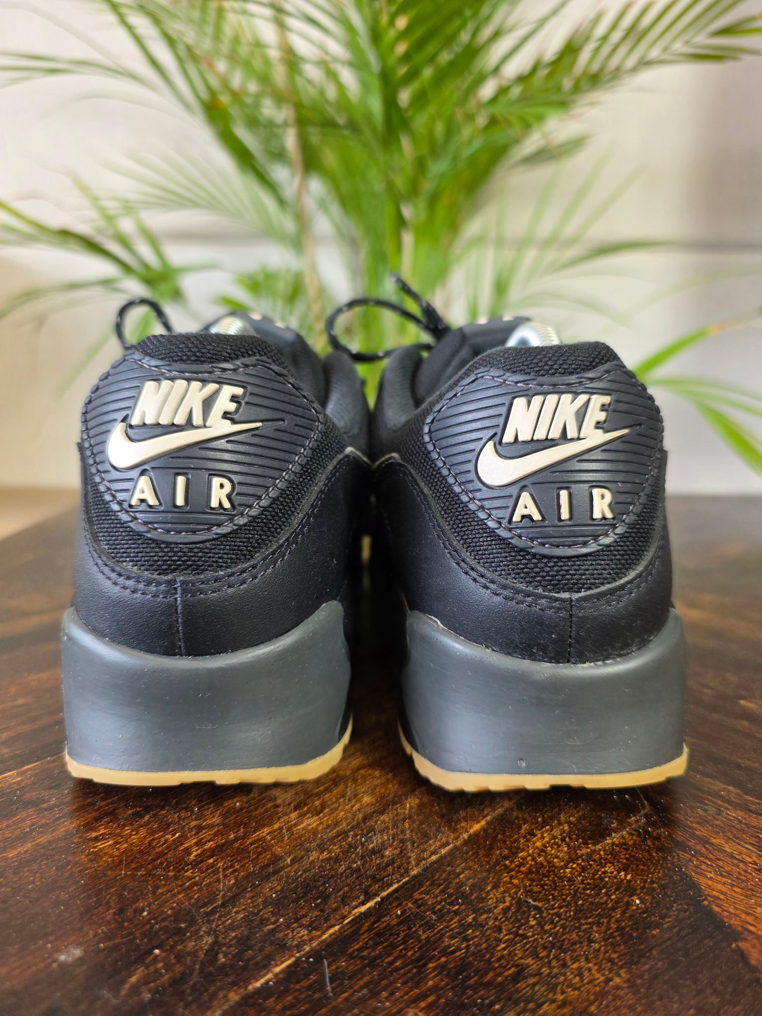 Nike Air Max 90 Black Gum maat 41