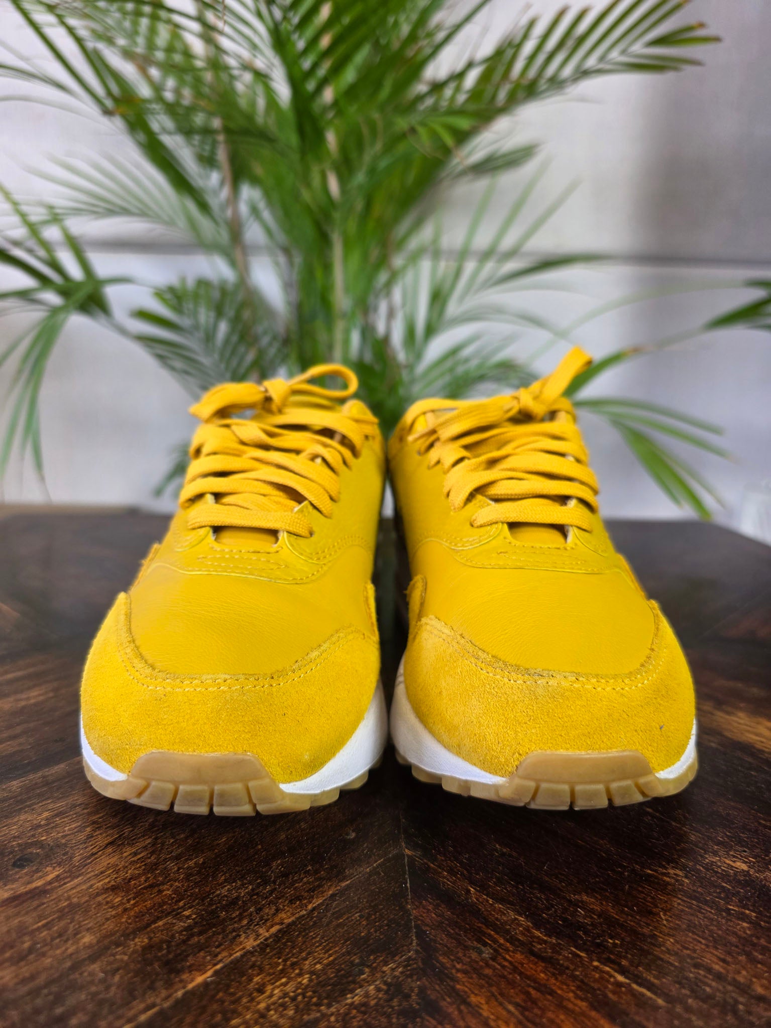 Nike Air Max 1 Jewel Mineral Yellow maat 38,5