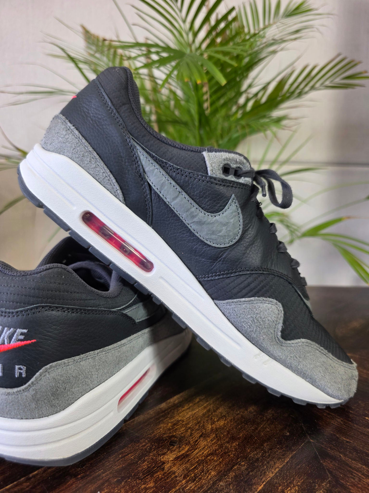 Nike Air Max 1 '87 Premium Dark Smoke Grey maat 48,5