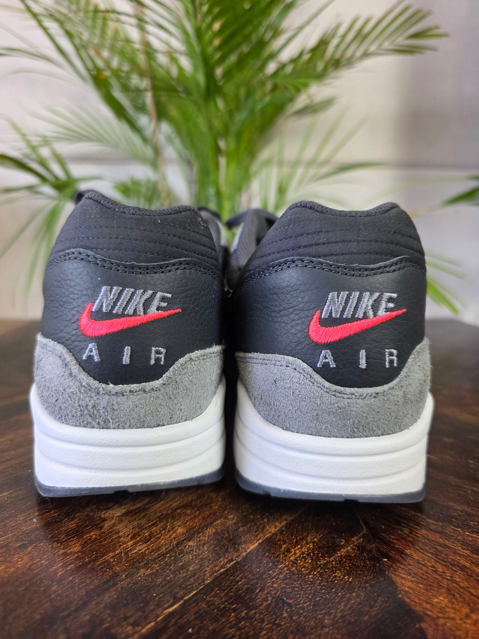 Nike Air Max 1 '87 Premium Dark Smoke Grey maat 48,5