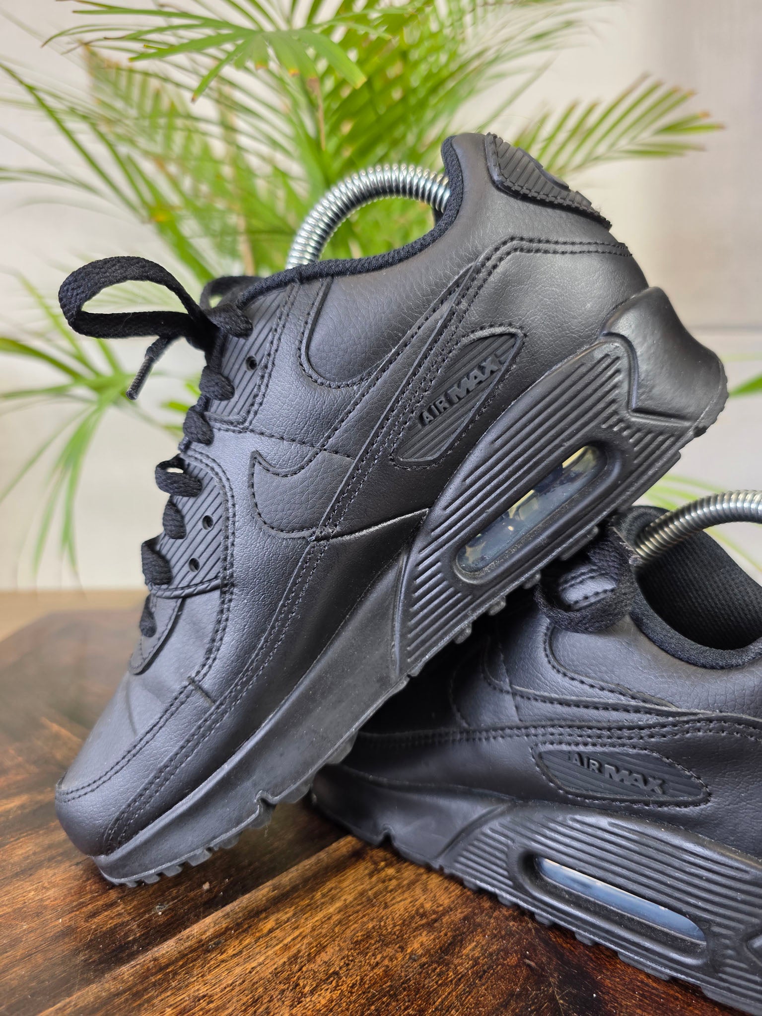 Nike Air Max 90 Triple Black LTR maat 38