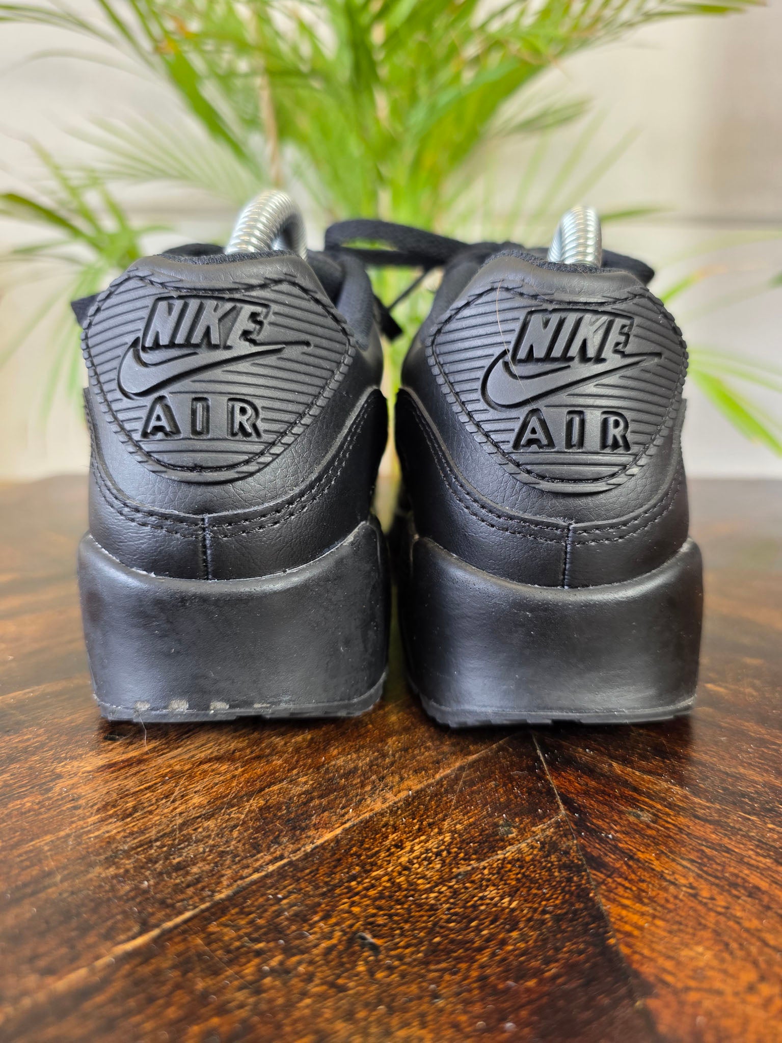 Nike Air Max 90 Triple Black LTR maat 38