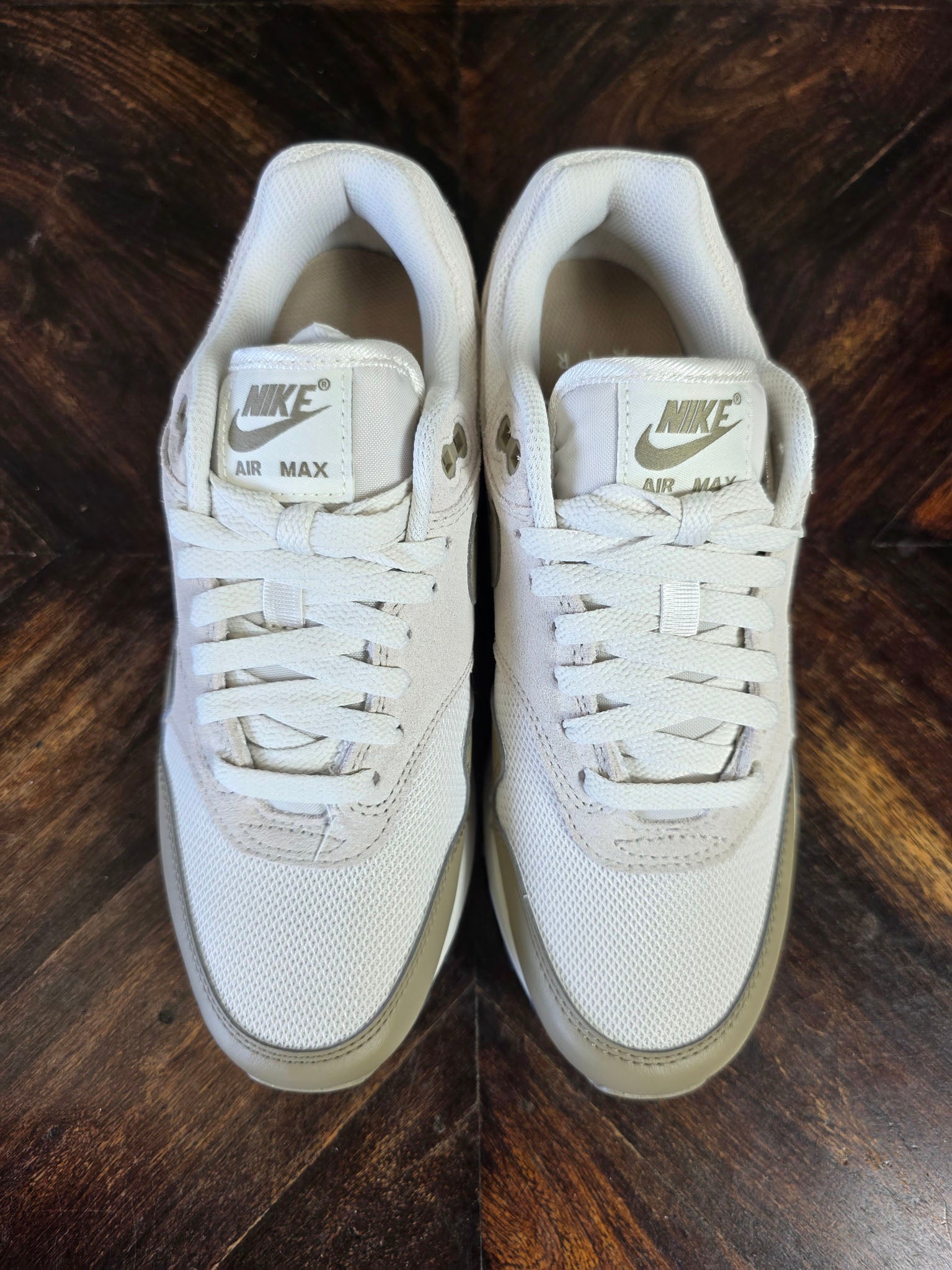 Nike Air Max 1 Essential Phantom Khaki maat 38,5