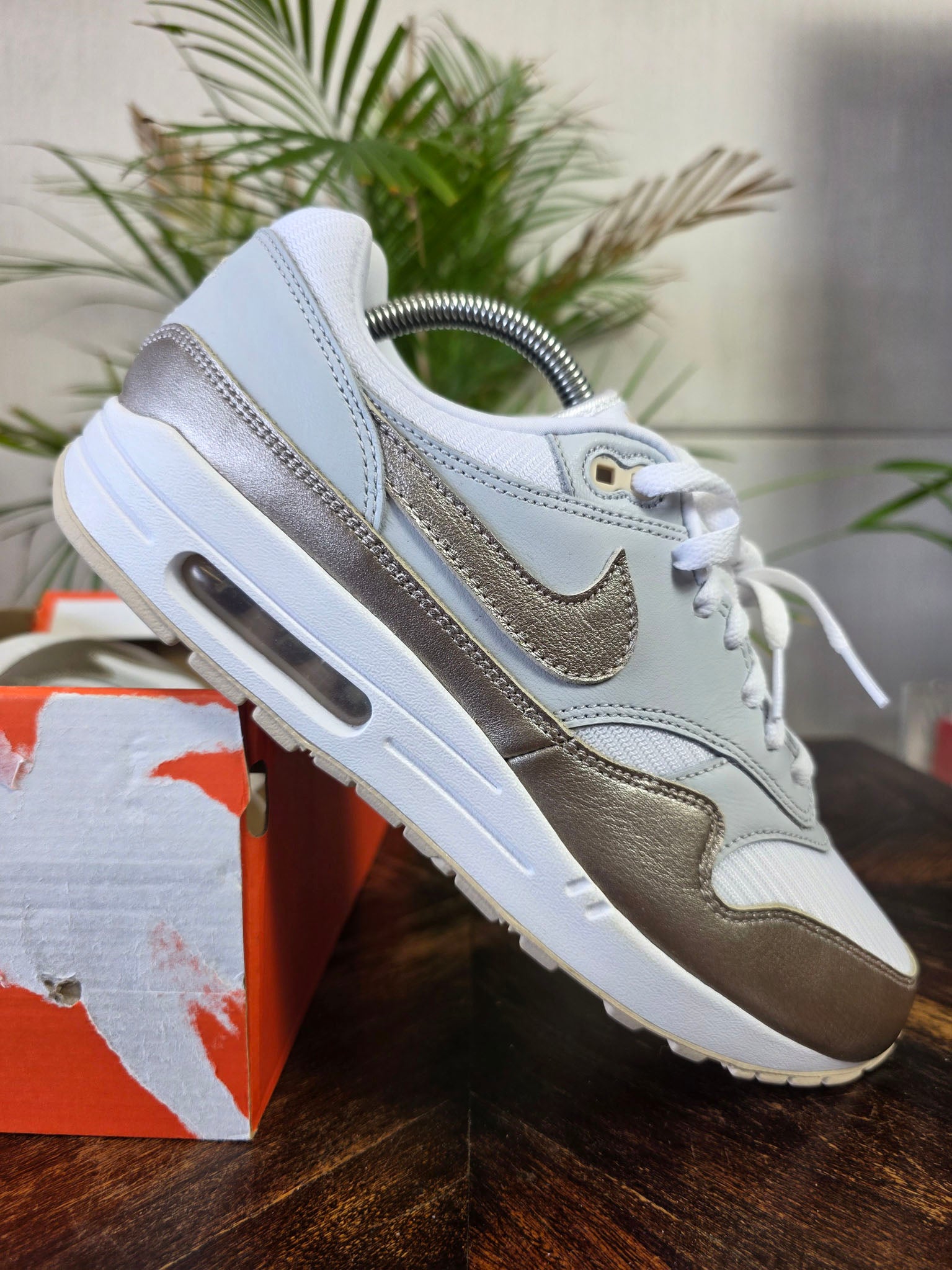 Nike Air Max 1 Gold White maat 44