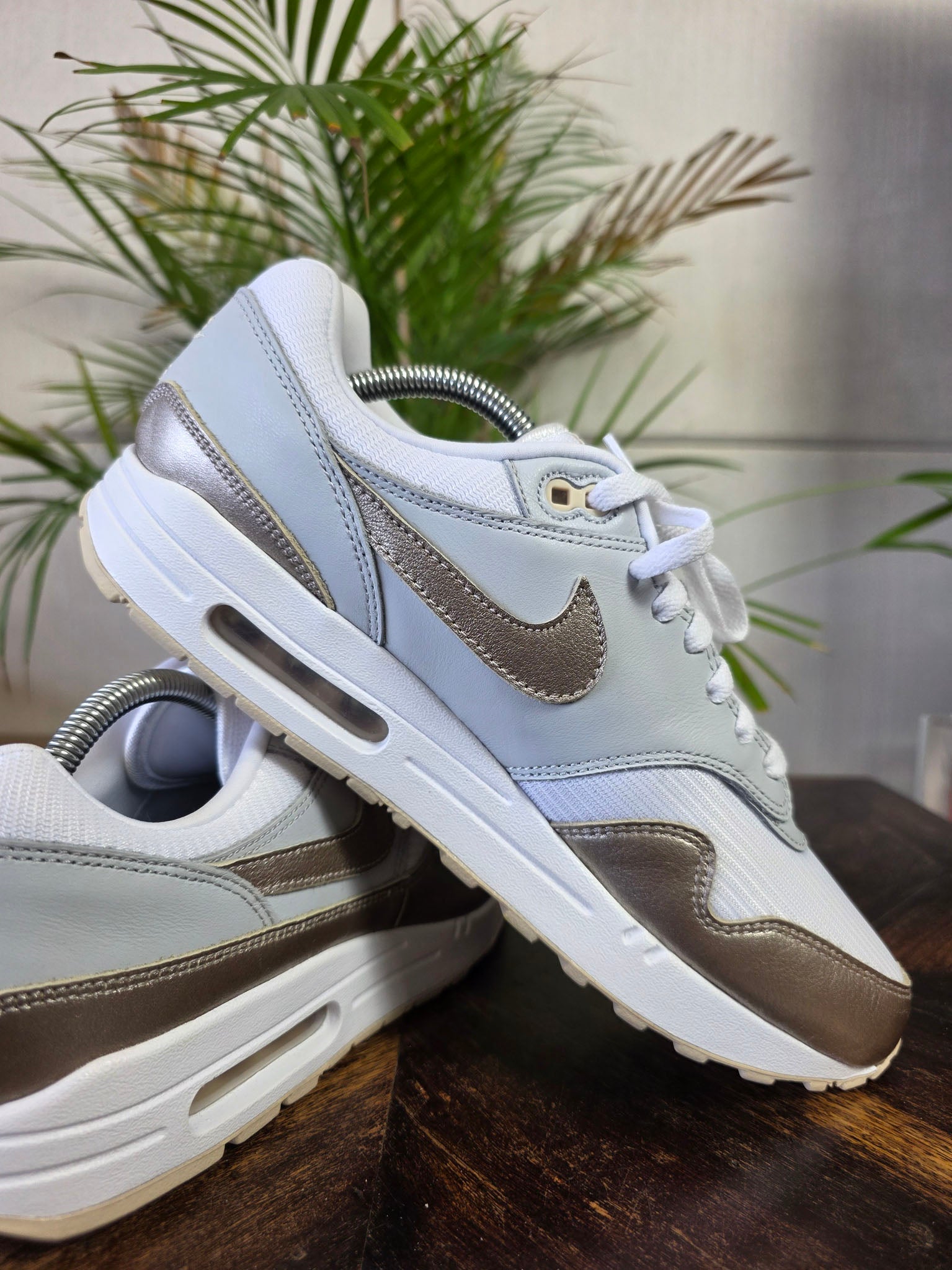 Nike Air Max 1 Gold White maat 44