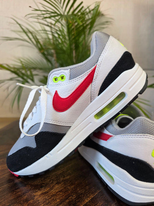 Nike Air Max 1 Volt Chili maat 38,5