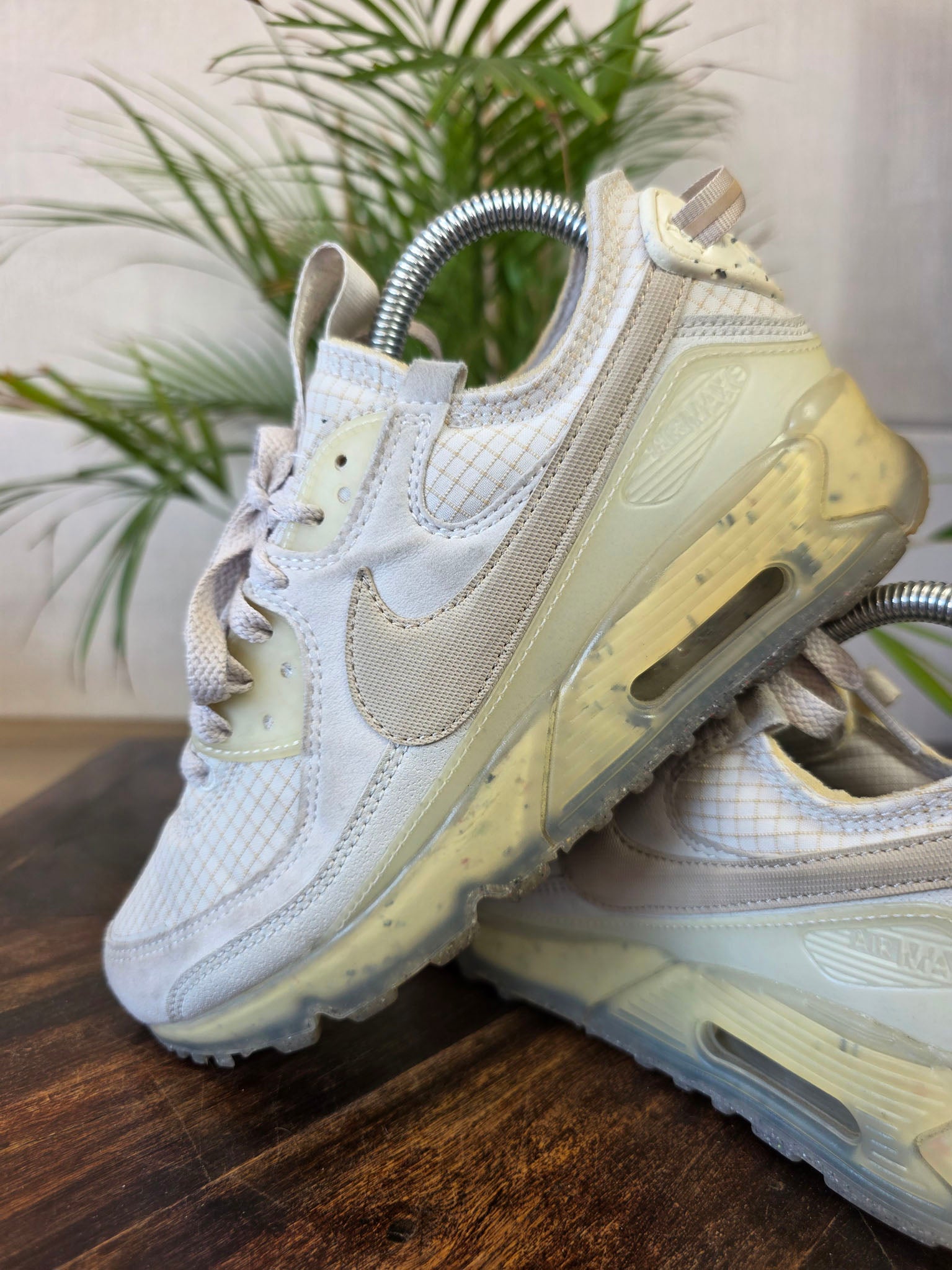 Nike Air Max 90 Terrascape Light Bone maat 37,5