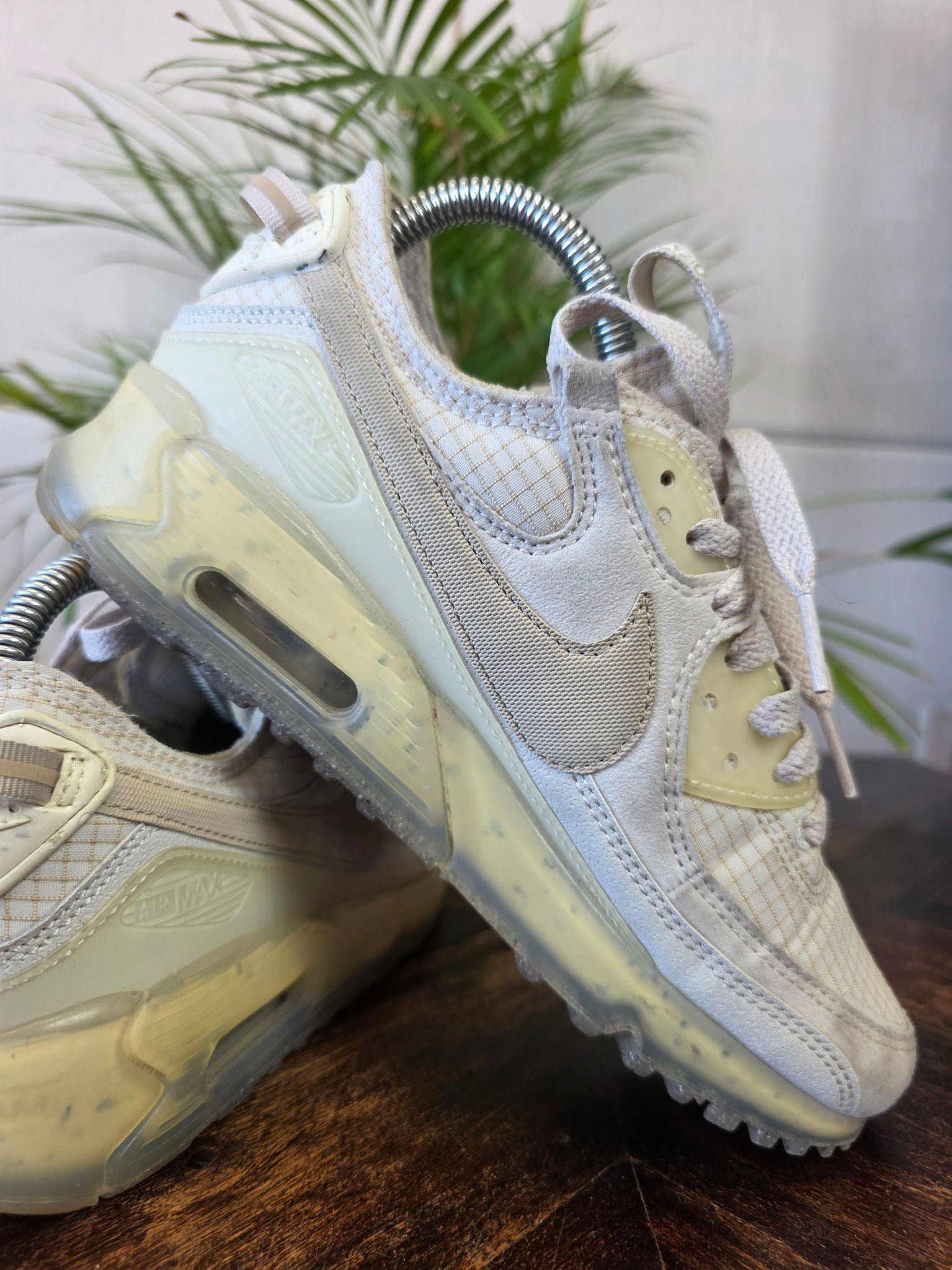 Nike Air Max 90 Terrascape Light Bone maat 37,5