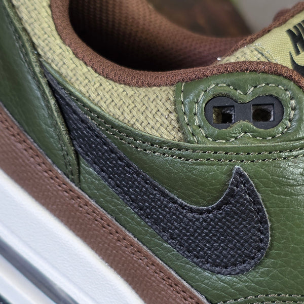 Nike Air Max 1 Neutral Olive Cacao Wow maat 38,5