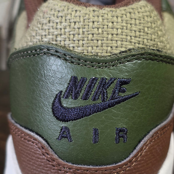 Nike Air Max 1 Neutral Olive Cacao Wow maat 38,5