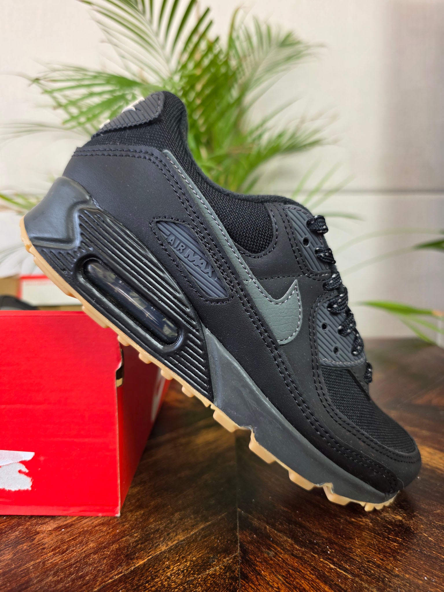 Nike Air Max 90 Black Gum maat 38,5