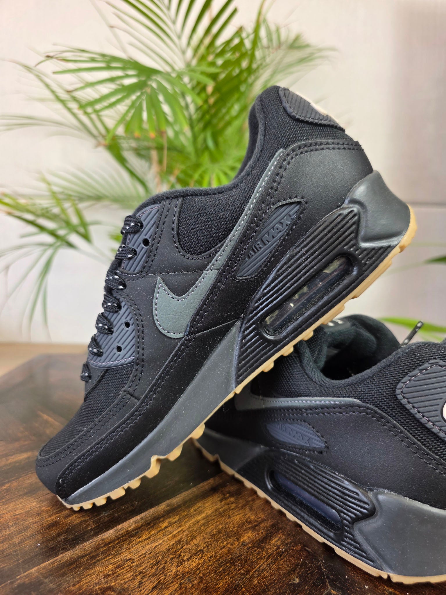 Nike Air Max 90 Black Gum maat 38,5