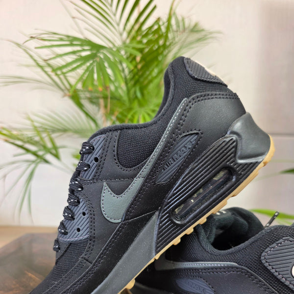 Nike Air Max 90 Black Gum maat 38,5