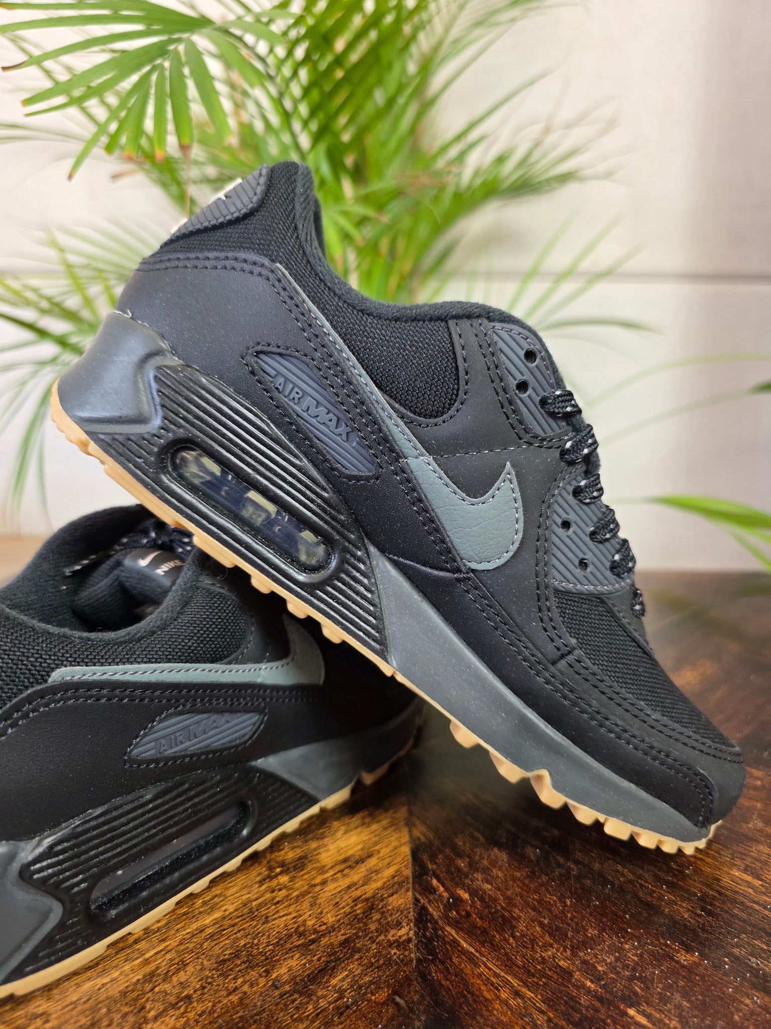 Nike Air Max 90 Black Gum maat 38,5