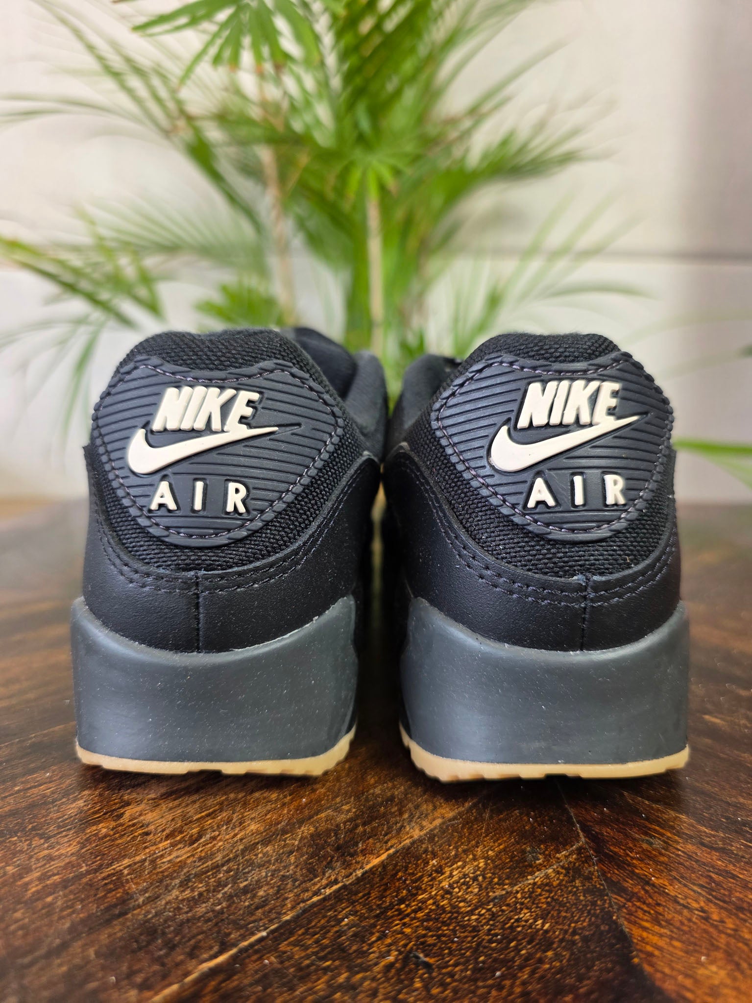 Nike Air Max 90 Black Gum maat 38,5