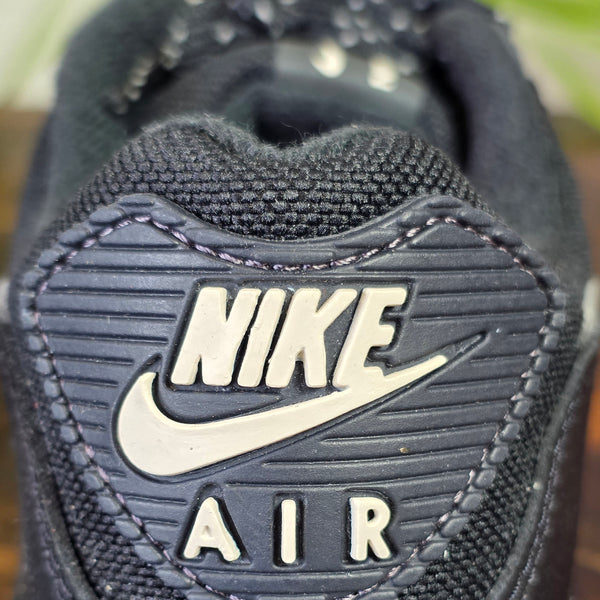 Nike Air Max 90 Black Gum maat 38,5