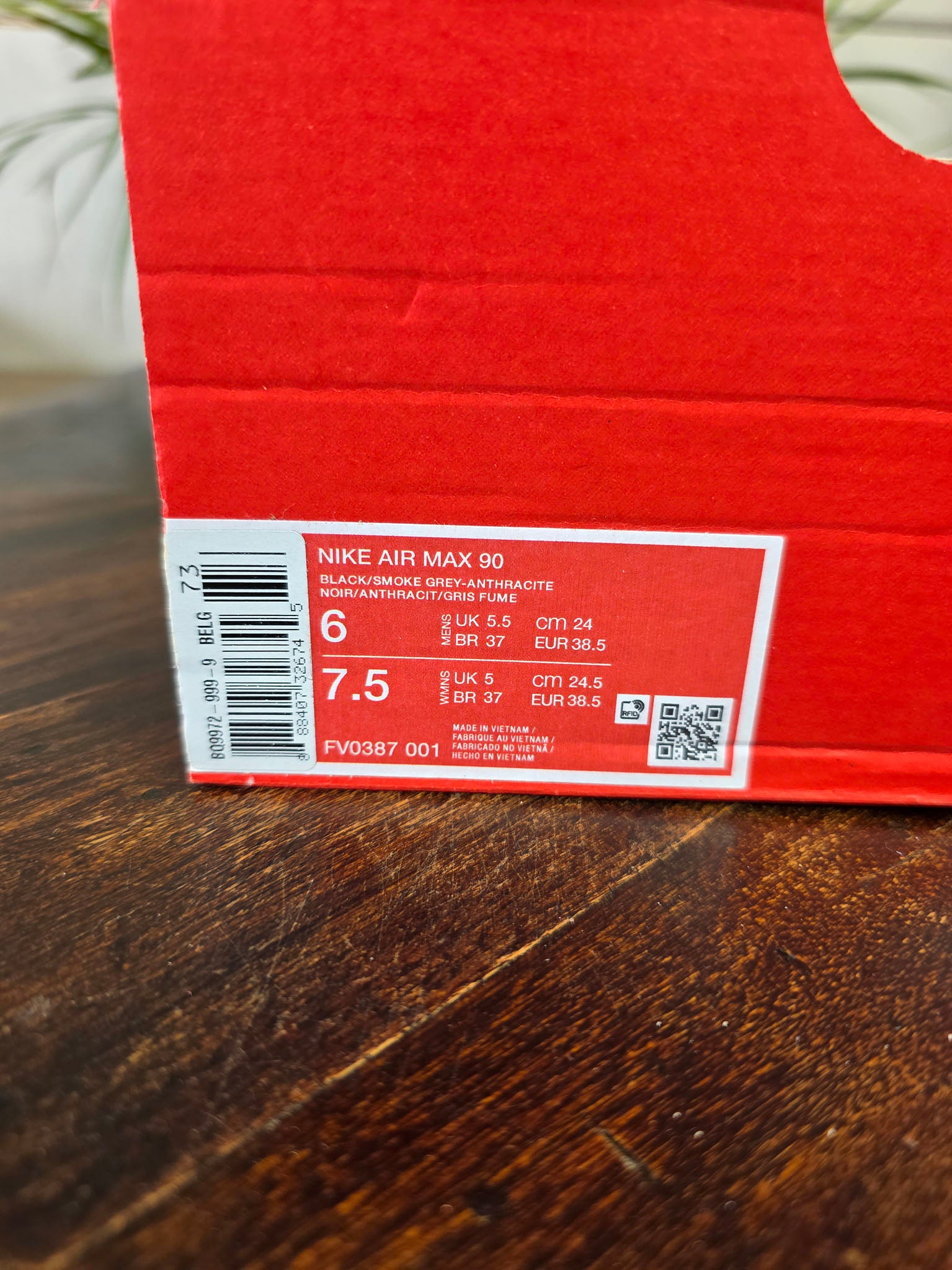 Nike Air Max 90 Black Gum maat 38,5