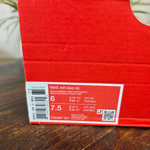 Nike Air Max 90 Black Gum maat 38,5