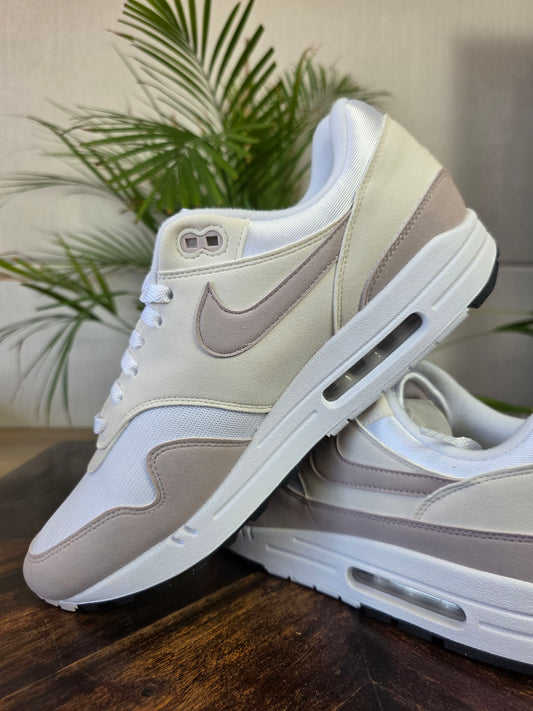 Nike Air Max 1 Platinum Violet maat 47,5