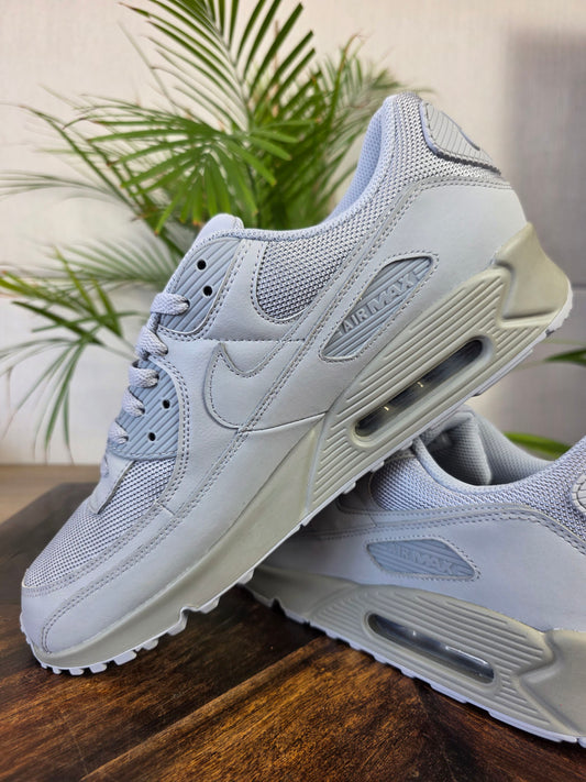 Nike Air Max 90 Triple Wolf Grey maat 48,5