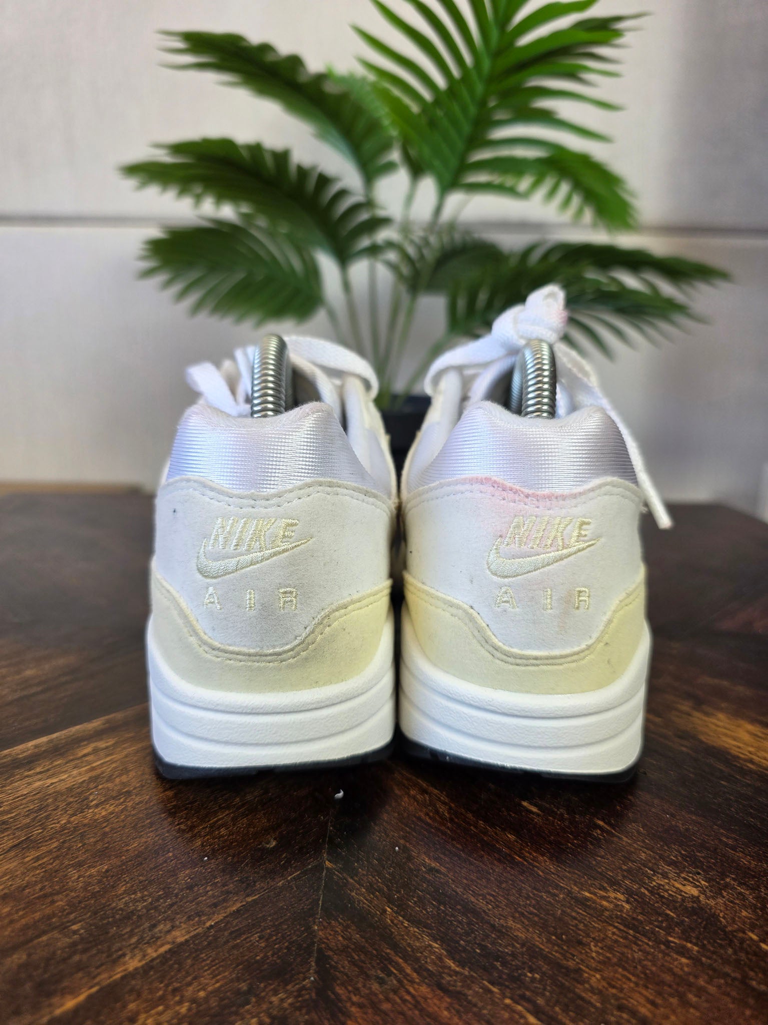 Nike Air Max 1 Alabaster maat 39