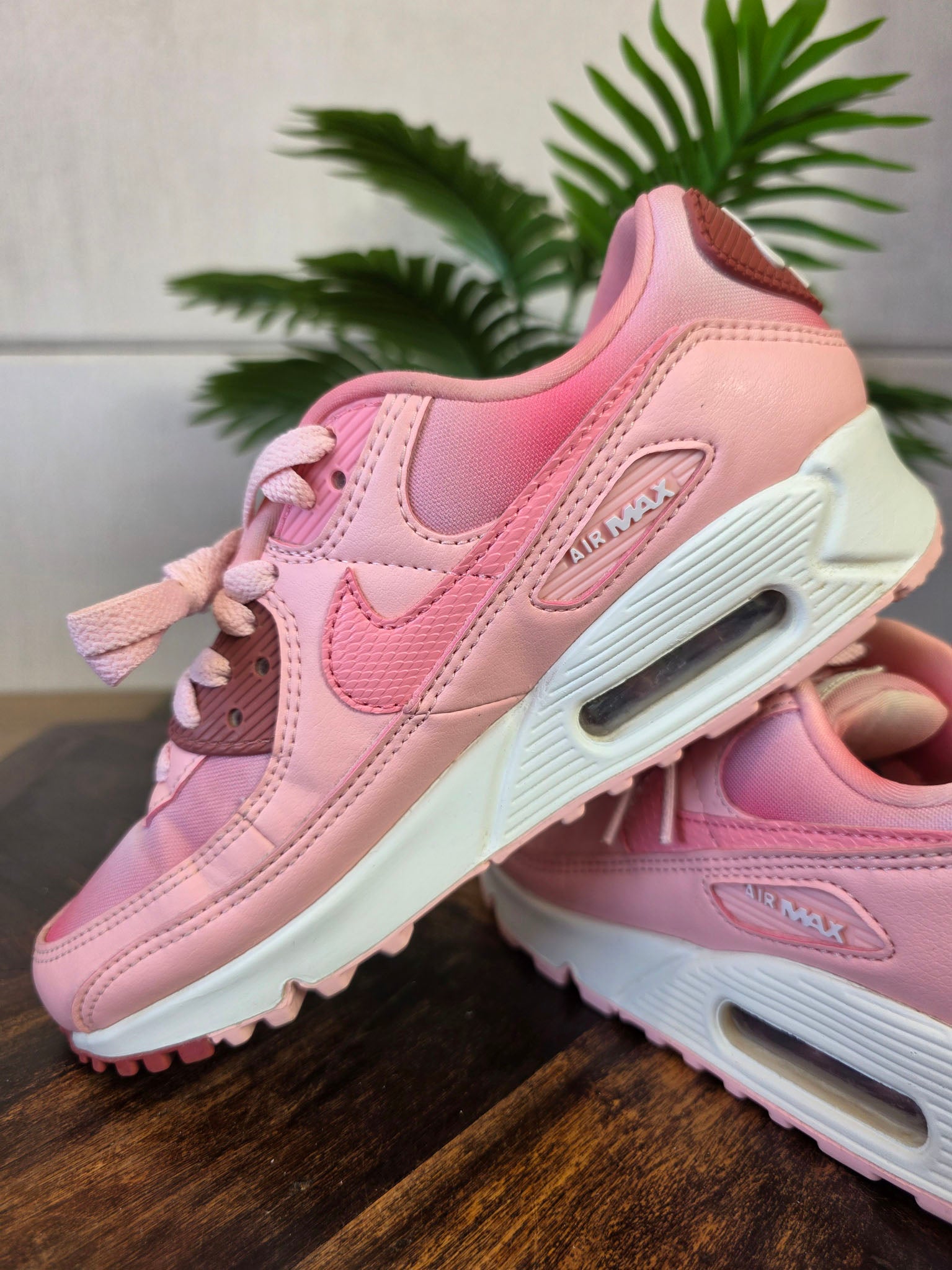 Nike Air Max 90 Airbrushed Pink maat 36,5