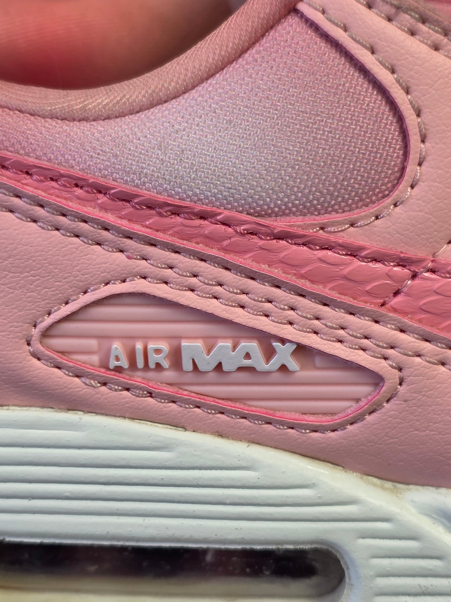 Nike Air Max 90 Airbrushed Pink maat 36,5