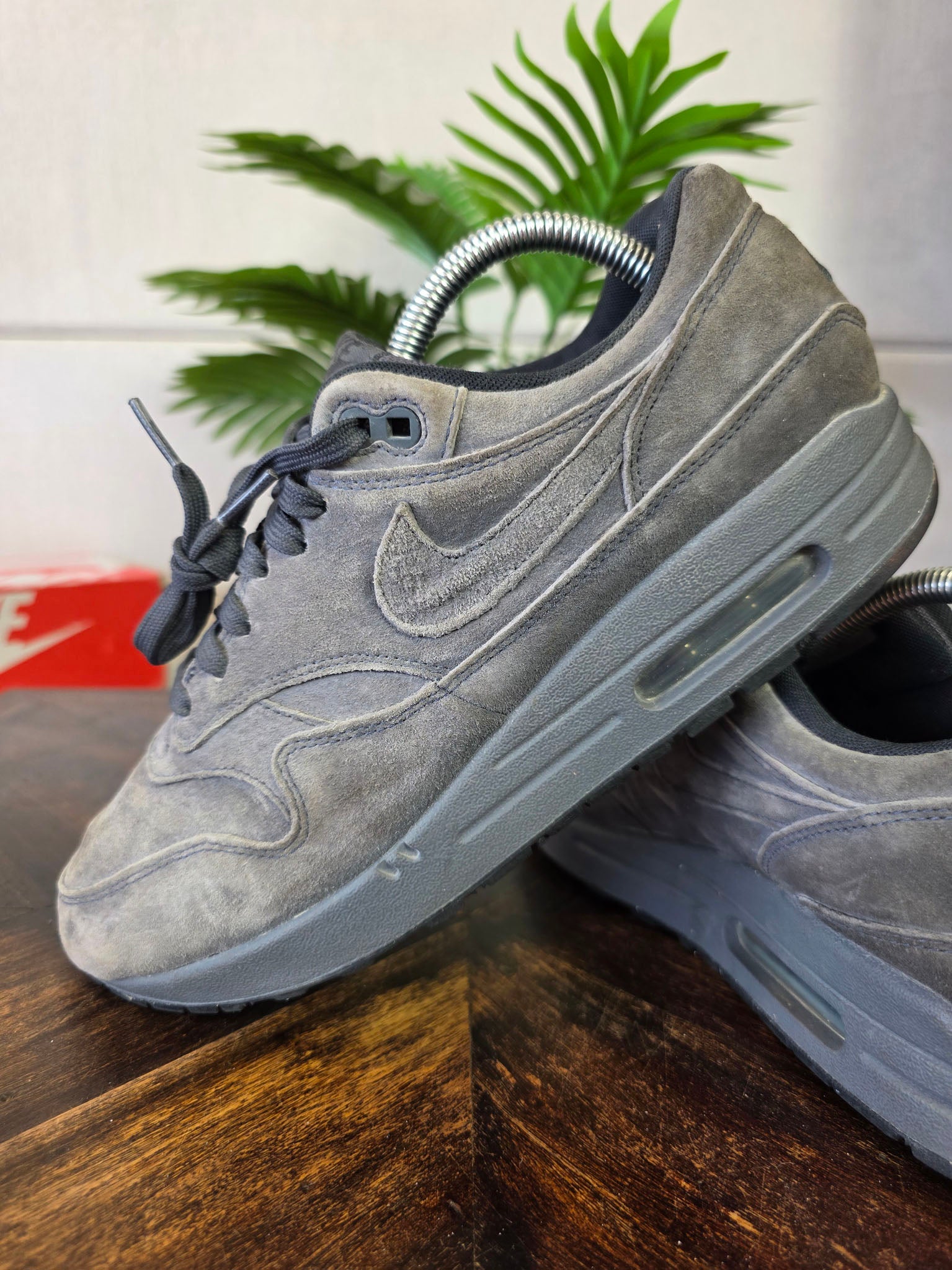 Nike Air Max 1 Premium Anthracite maat 42