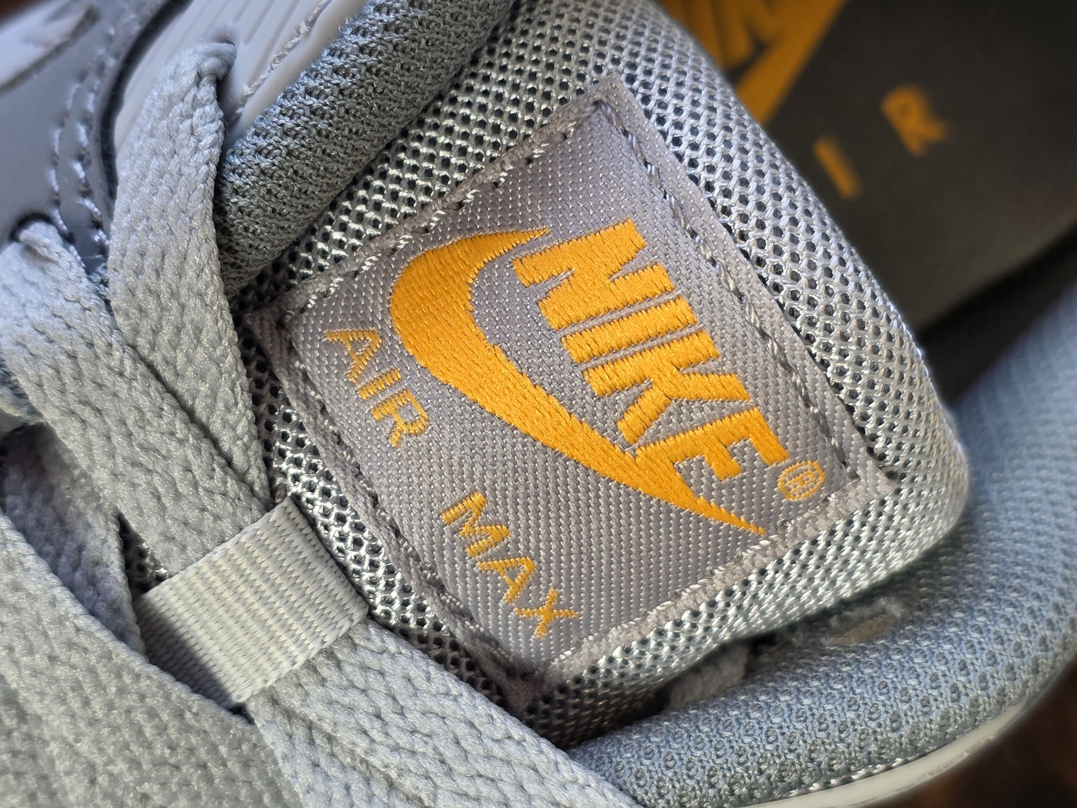 Nike Air Max 90 Sundial Grey maat 40