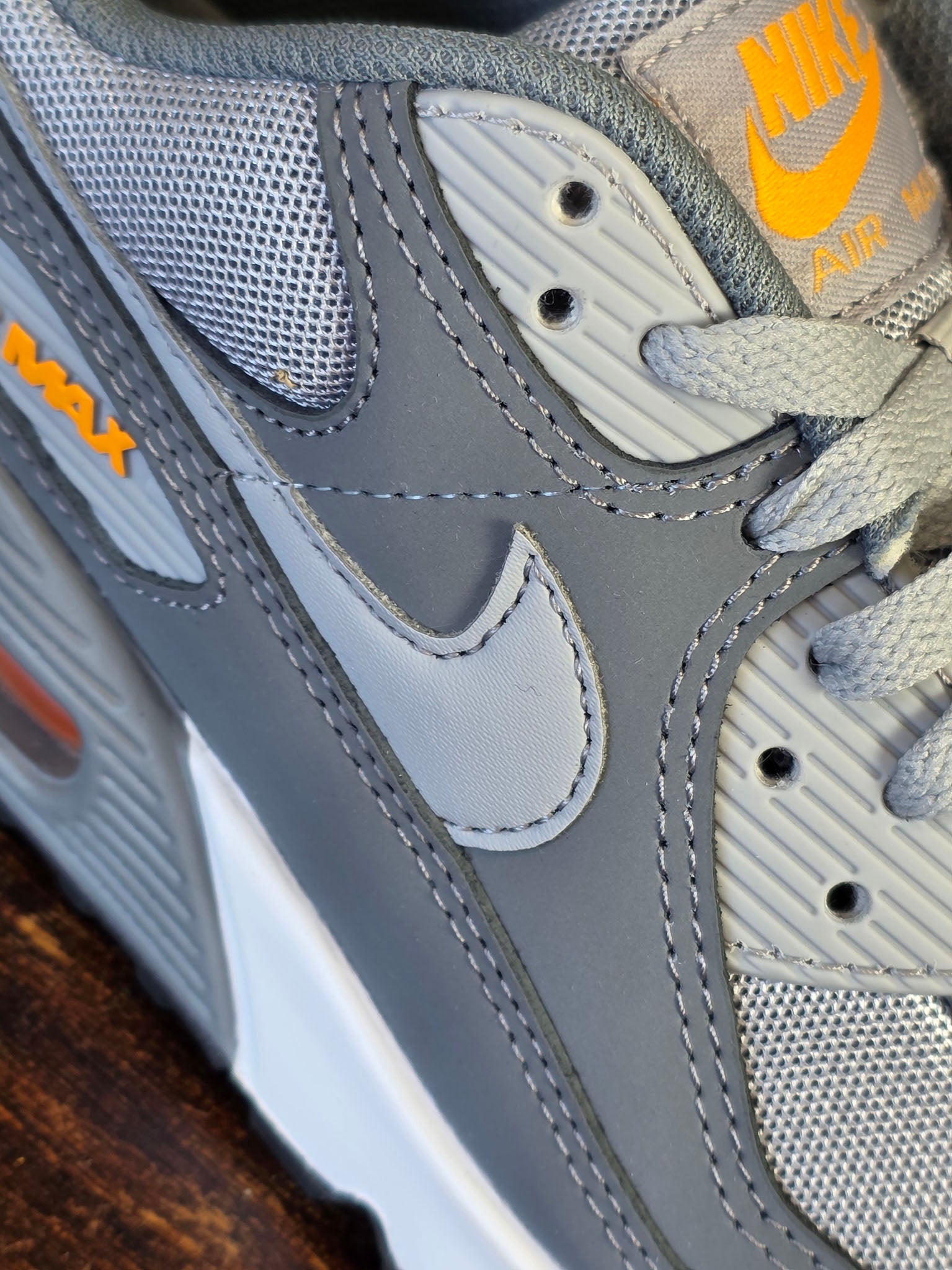 Nike Air Max 90 Sundial Grey maat 40