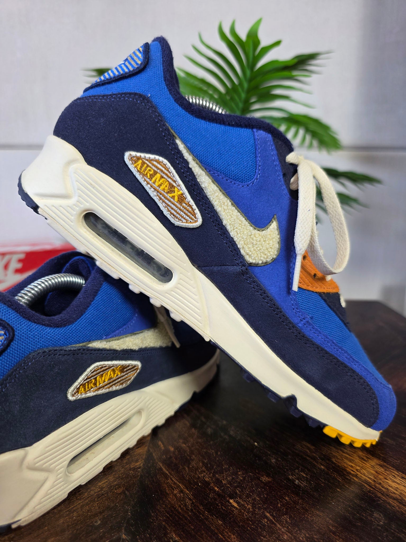 Nike Air Max 90 Game Royal Light Cream maat 42,5
