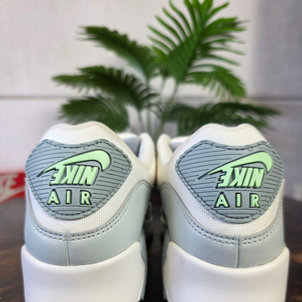 Nike Air Max 90 Next Nature Molten Metal maat 42