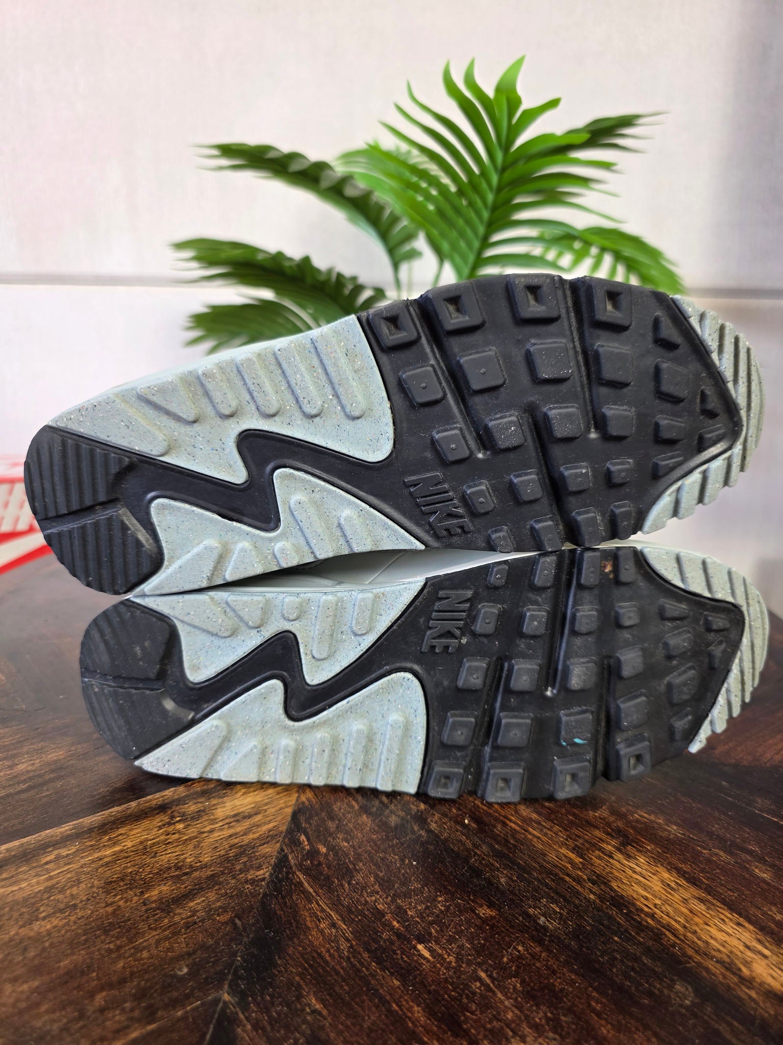 Nike Air Max 90 Next Nature Molten Metal maat 42