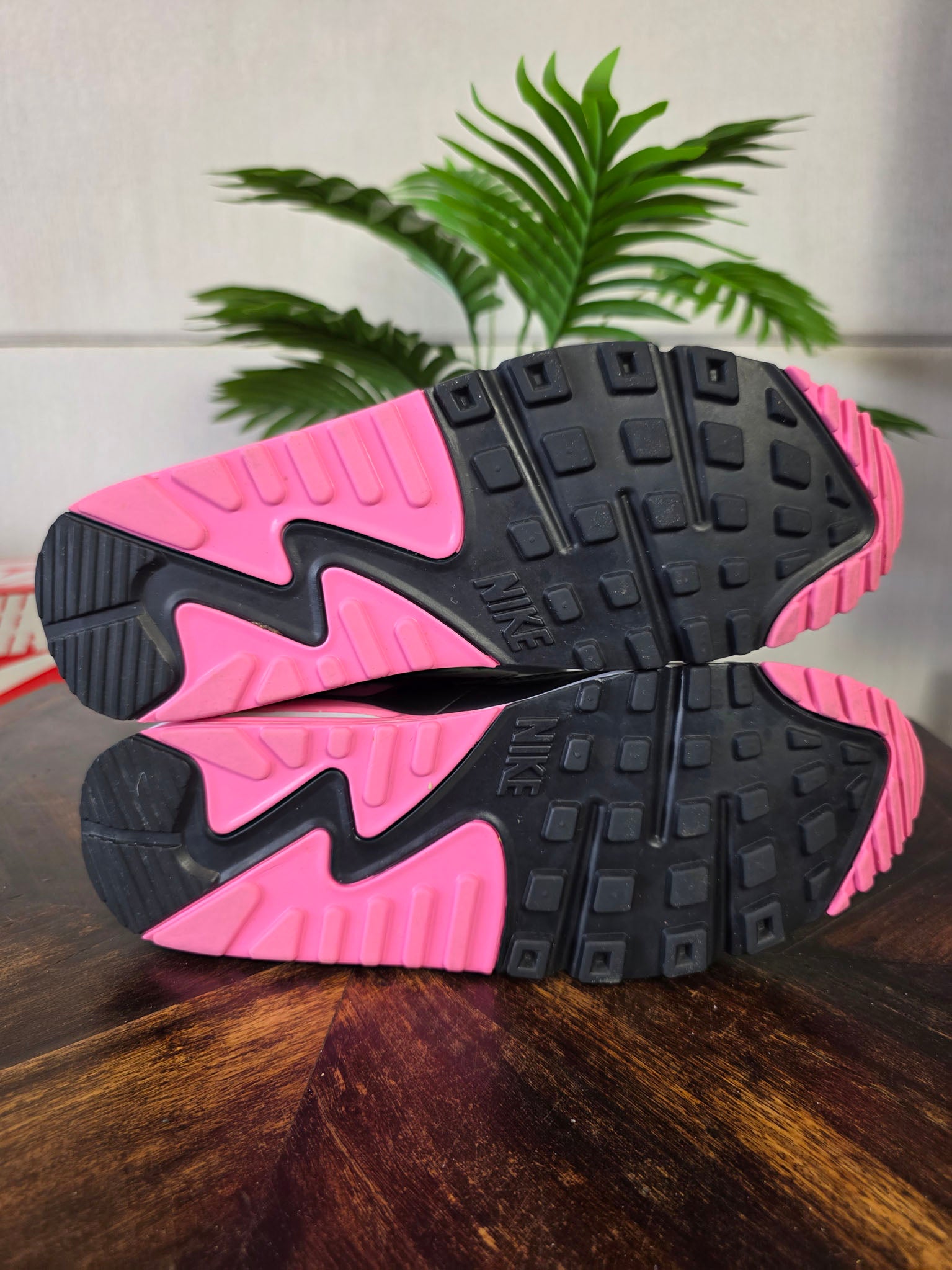 Nike Air Max 90 Recraft Rose maat 42,5