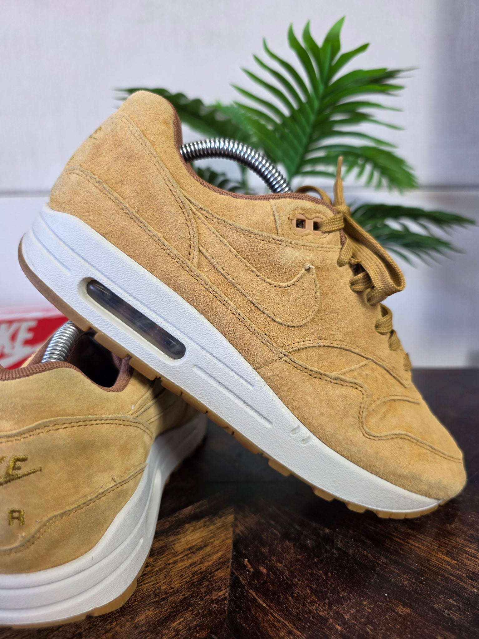 Nike Air Max 1 Wheat (2018) maat 42,5