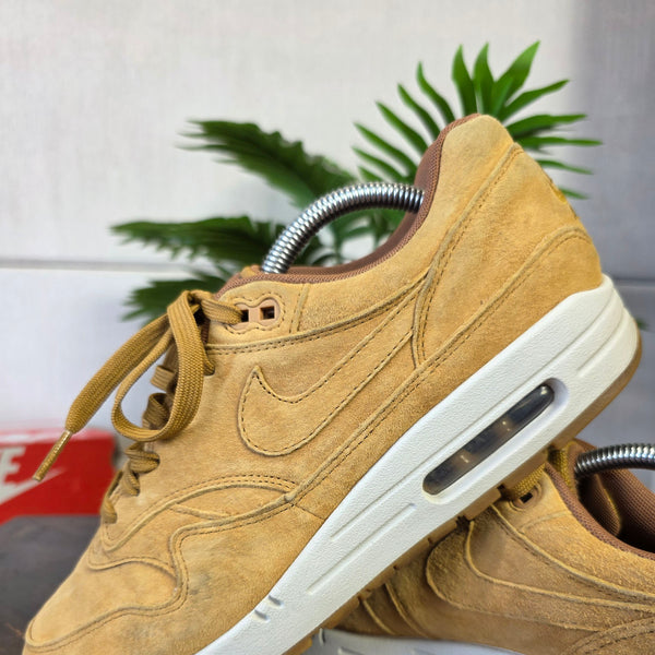 Nike Air Max 1 Wheat (2018) maat 42,5