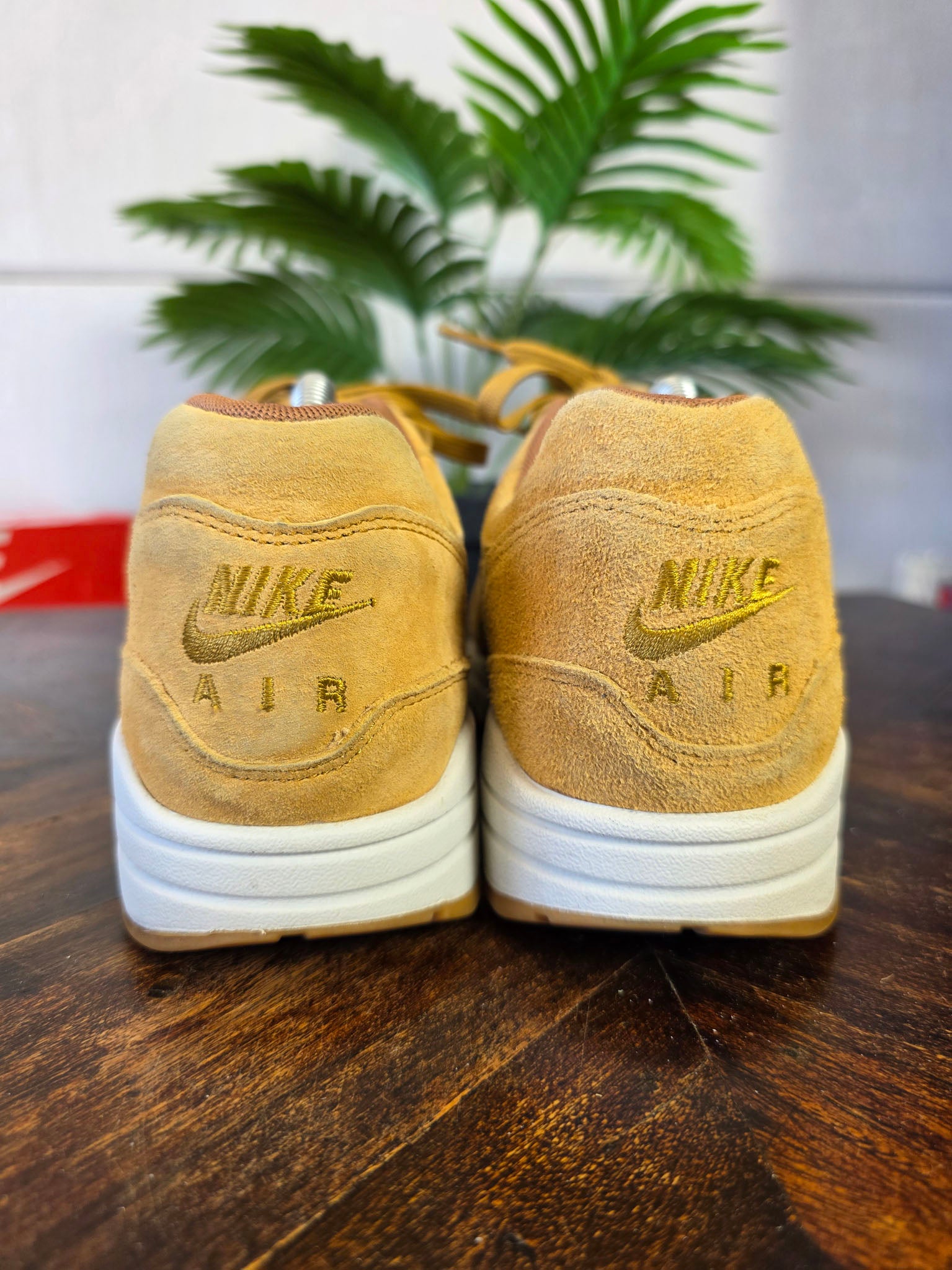 Nike Air Max 1 Wheat (2018) maat 42,5