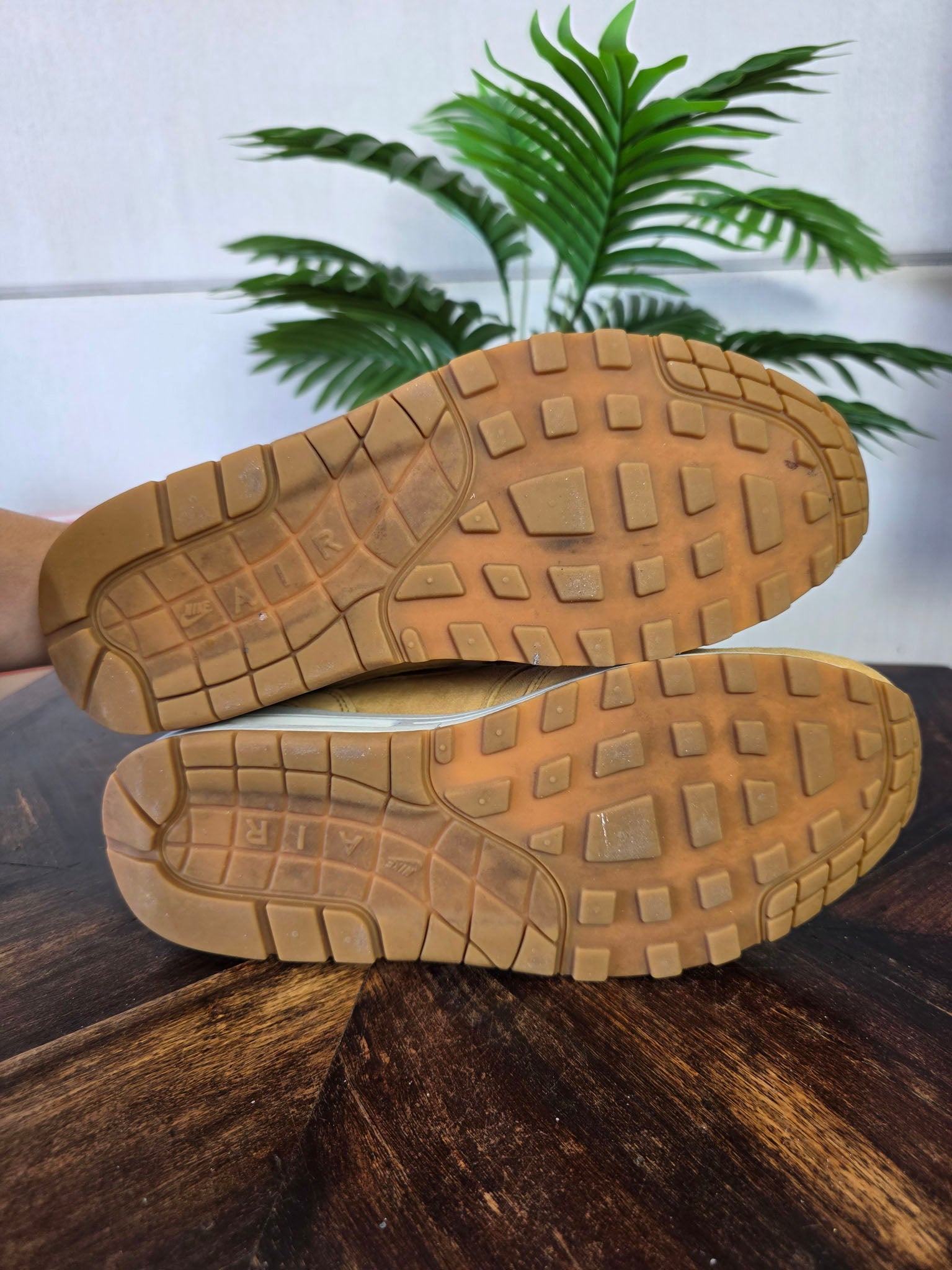 Nike Air Max 1 Wheat (2018) maat 42,5